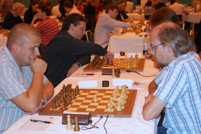 Nigel Birtwistle (left) against GM Stuart Conquest