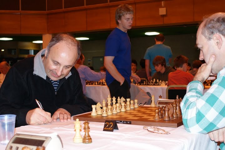 Peter Mercs (nearest) winner of the British U175 Championship