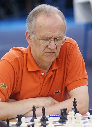 Robert Taylor playing in the U160 section at the British Championships 2011